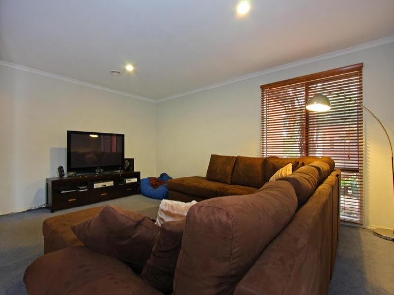 12 Currawong Court, Rosebud West VIC 3940