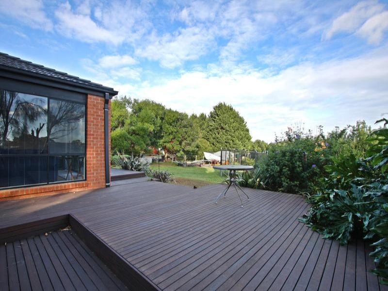 12 Currawong Court, Rosebud West VIC 3940