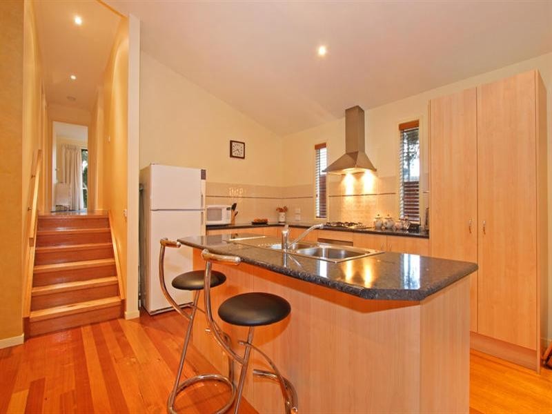 16 Chenier Street, Rye VIC 3941