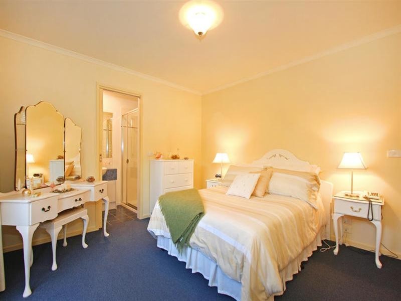 16 Chenier Street, Rye VIC 3941