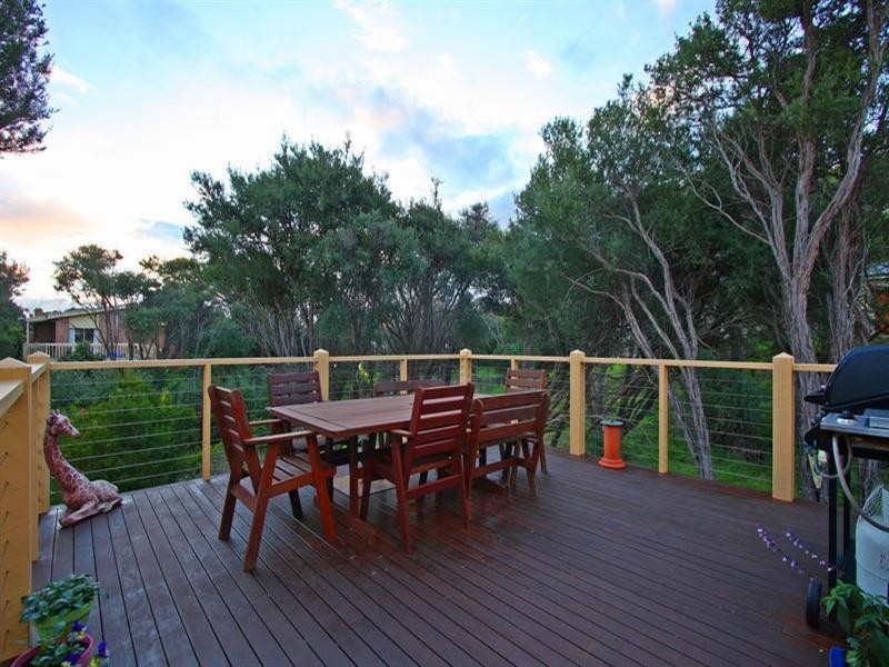 16 Chenier Street, Rye VIC 3941