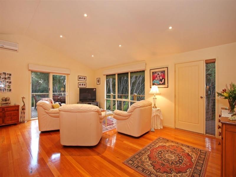 16 Chenier Street, Rye VIC 3941