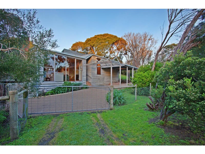 28 Reeves Street, Blairgowrie VIC 3942