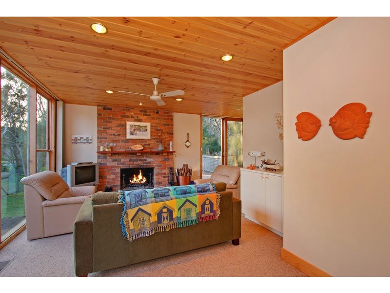 28 Reeves Street, Blairgowrie VIC 3942