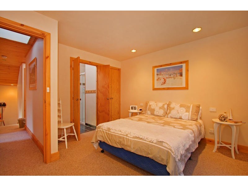 28 Reeves Street, Blairgowrie VIC 3942