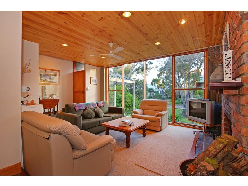 28 Reeves Street, Blairgowrie VIC 3942