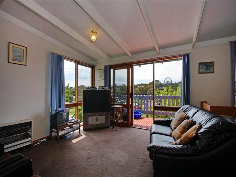 110 Weeroona Street, Rye VIC 3941