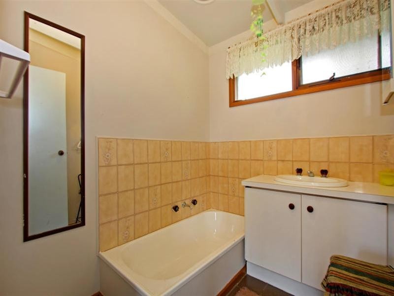 110 Weeroona Street, Rye VIC 3941