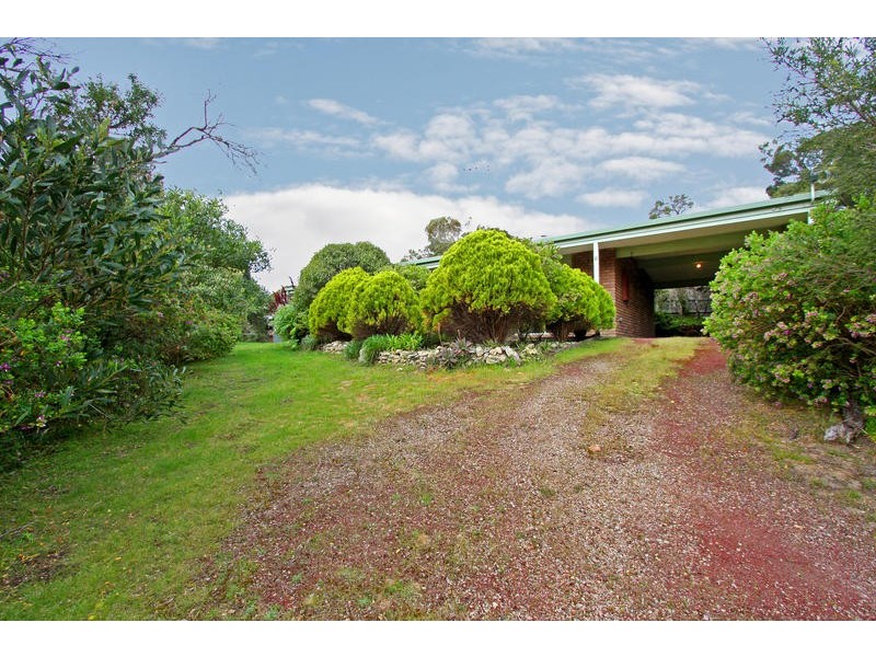 8 Marianne Avenue, Rye VIC 3941