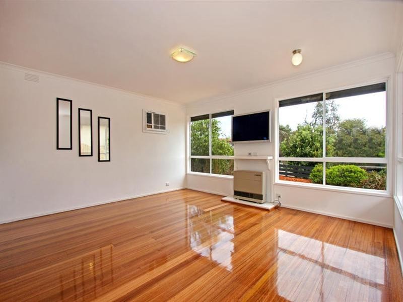 93 Fourth Avenue, Rosebud VIC 3939