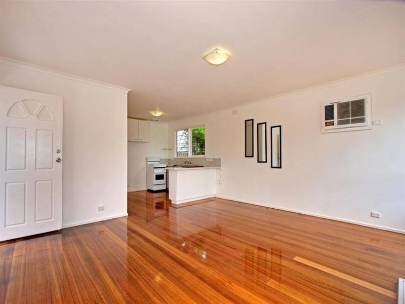 93 Fourth Avenue, Rosebud VIC 3939