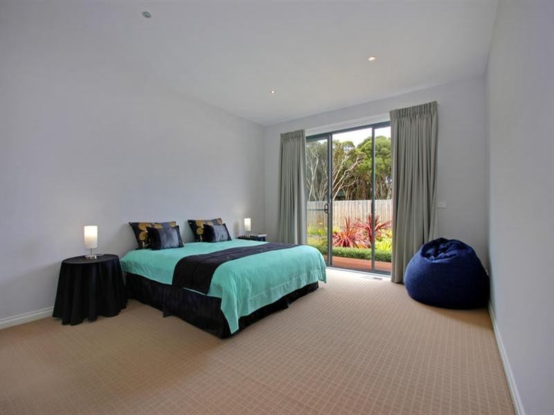 9 Sherwood Forest Drive, Rye VIC 3941