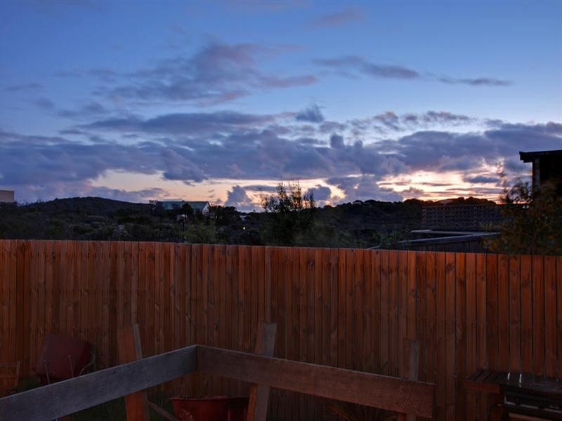 19 Central Avenue, Blairgowrie VIC 3942