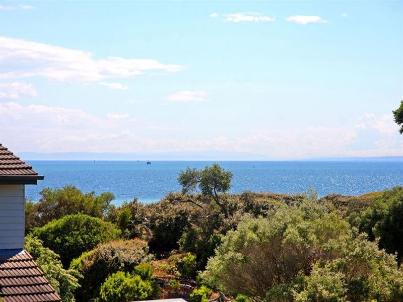 2 Sussex Street, Blairgowrie VIC 3942