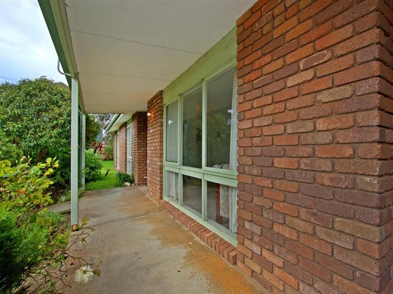 8 Marianne Avenue, Rye VIC 3941