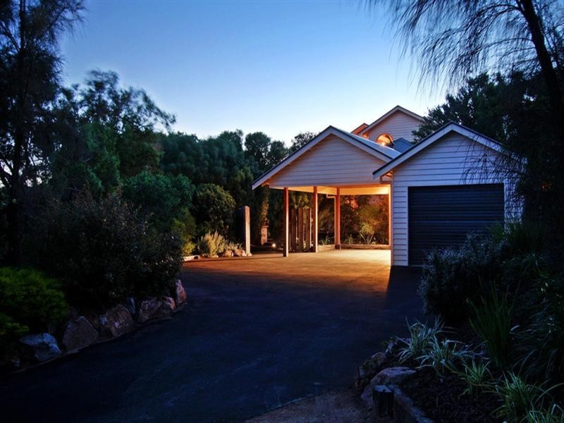 351 Sandy Road, St Andrews Beach VIC 3941