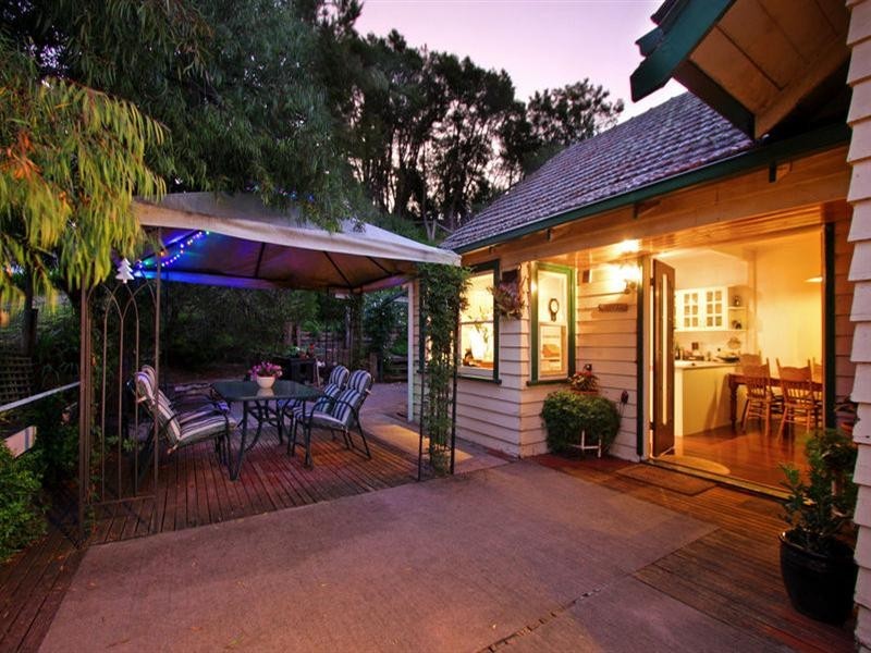 16 Summerhill Road, Tootgarook VIC 3941