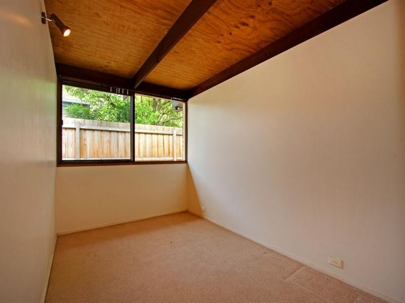 19 Knox Street, Blairgowrie VIC 3942