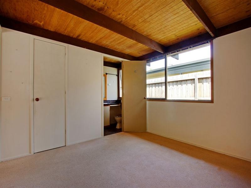 19 Knox Street, Blairgowrie VIC 3942