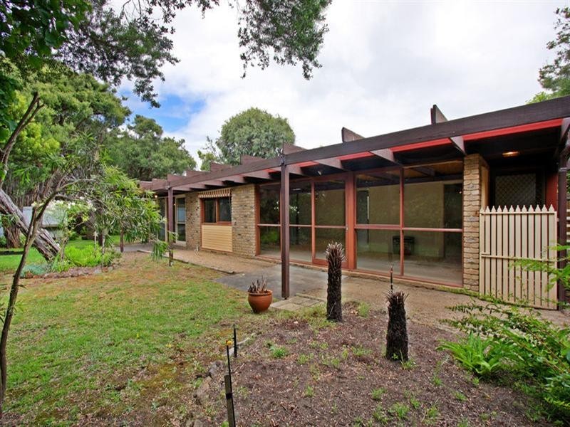 19 Knox Street, Blairgowrie VIC 3942