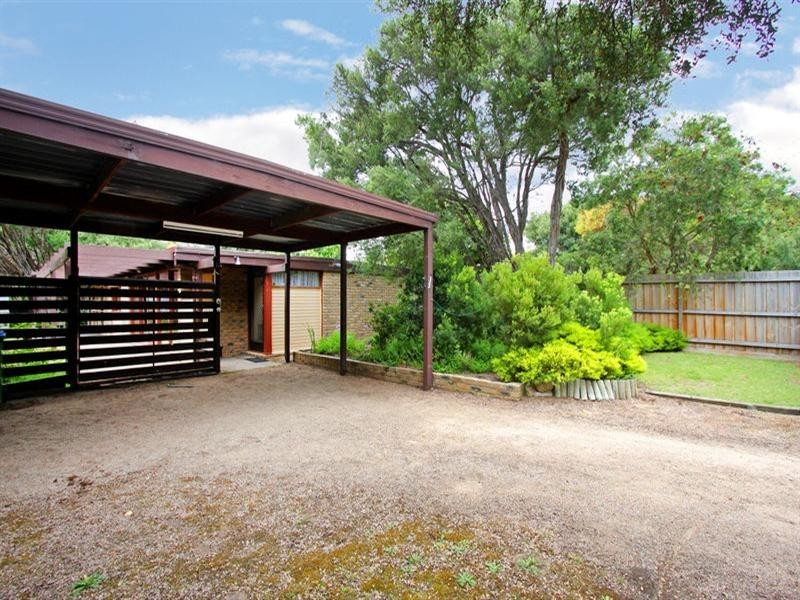 19 Knox Street, Blairgowrie VIC 3942