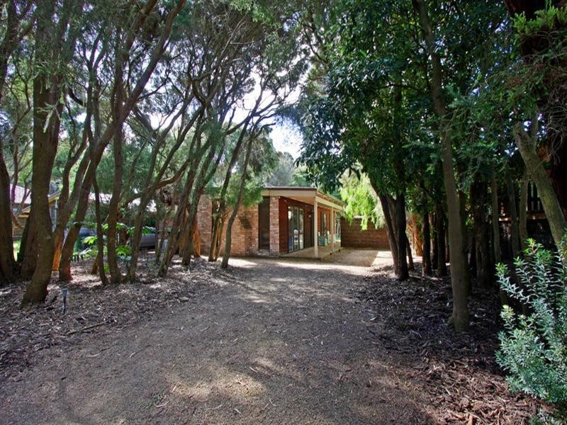 40 Roslyn Avenue, Rye VIC 3941