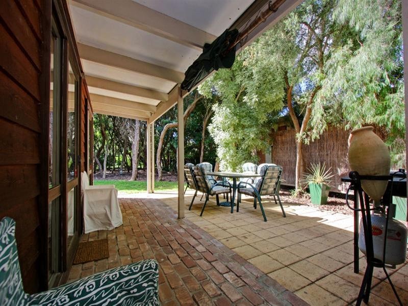 40 Roslyn Avenue, Rye VIC 3941