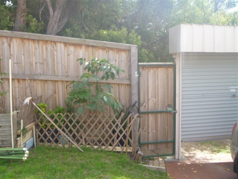 16 (Unit) Kiama Court, Rye VIC 3941