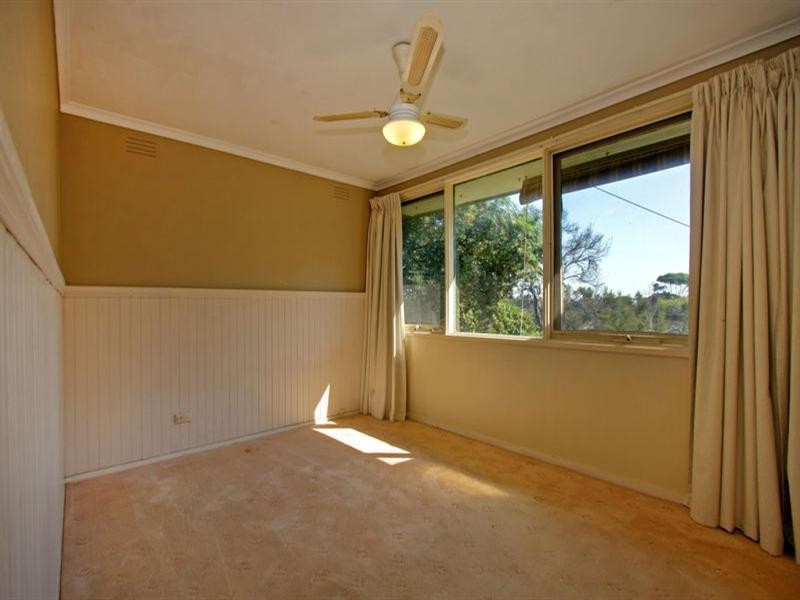 18 Roberts Street, Rye VIC 3941