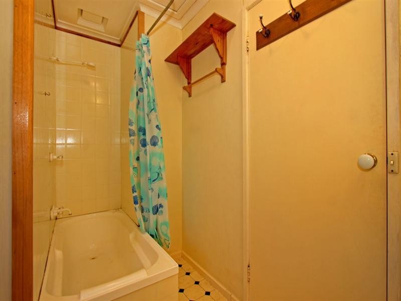 18 Roberts Street, Rye VIC 3941