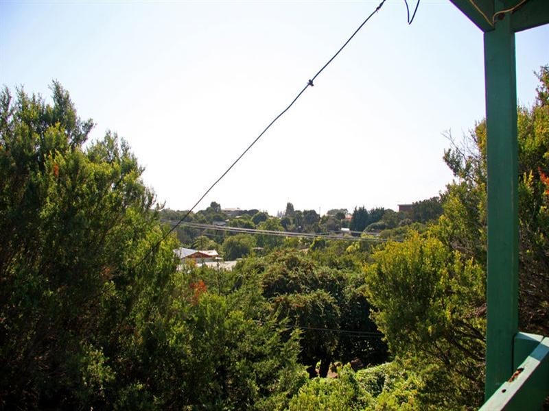 18 Roberts Street, Rye VIC 3941