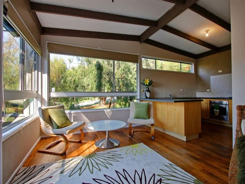 10 Twakurra Street, Rye VIC 3941