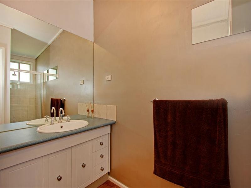 10 Twakurra Street, Rye VIC 3941