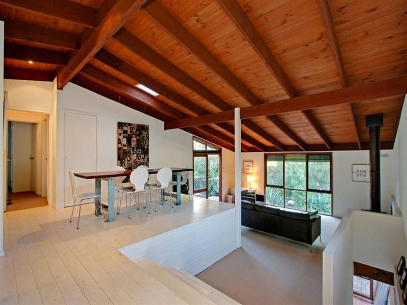 2 Knight Street, Blairgowrie VIC 3942