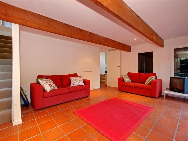 2 Knight Street, Blairgowrie VIC 3942