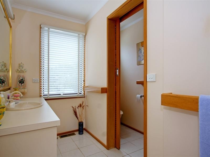 9 Ellesmere Street, Blairgowrie VIC 3942