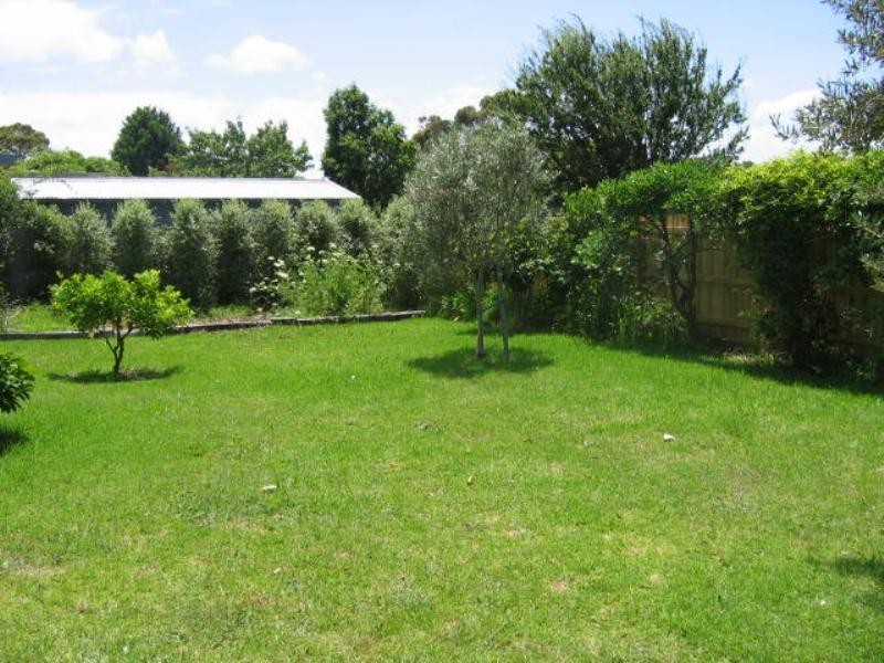 18 Mountview Road, Rosebud VIC 3939