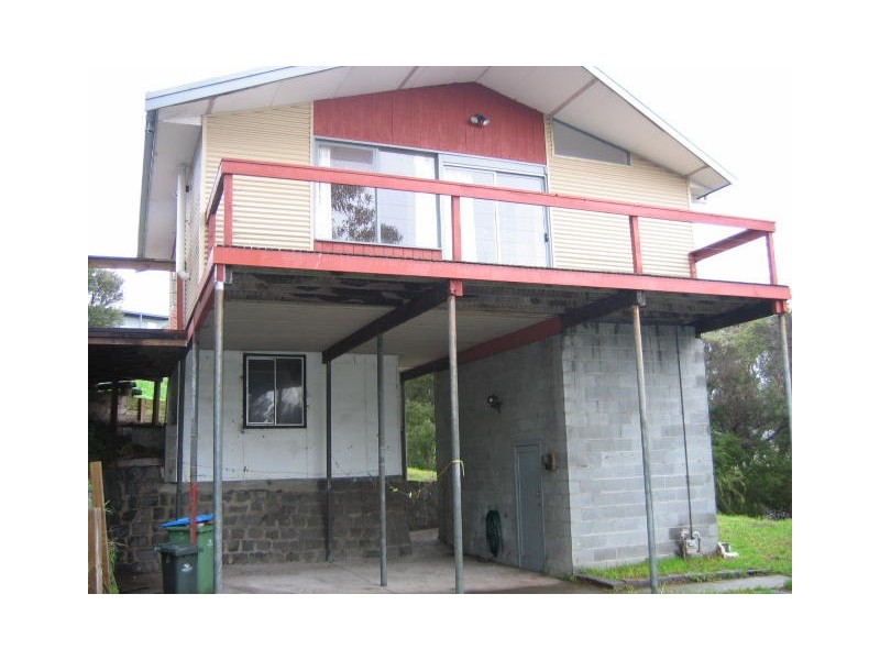 16 Leawarra Street, Rye VIC 3941