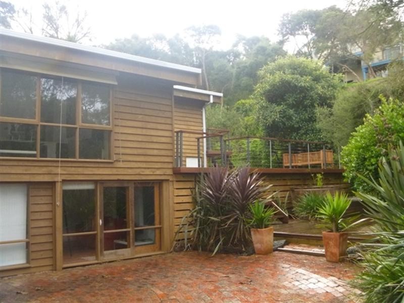 2 Knight Street, Blairgowrie VIC 3942