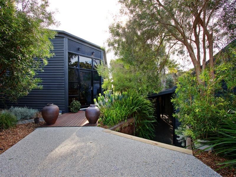 418 Sandy Road, St Andrews Beach VIC 3941