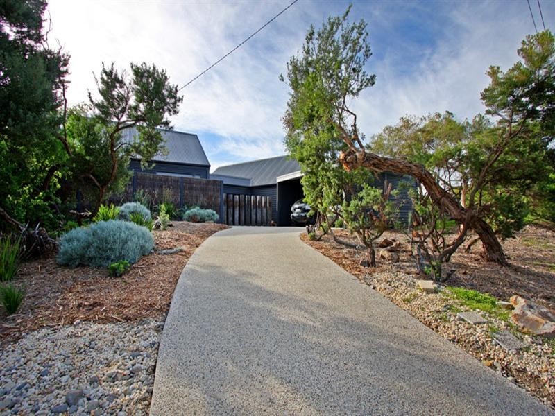 418 Sandy Road, St Andrews Beach VIC 3941