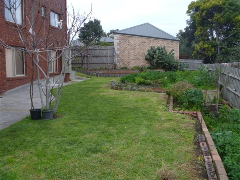 16 Athol Court, Rye VIC 3941