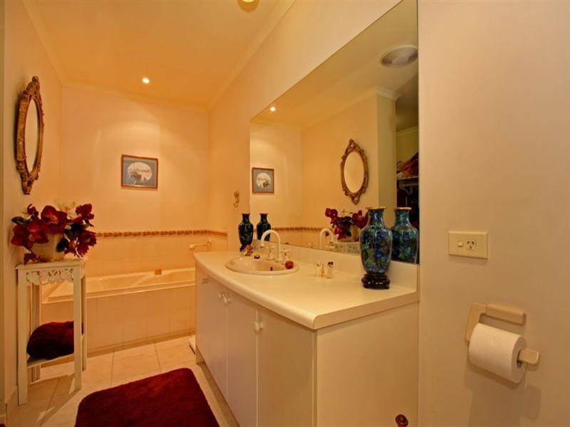 3 Overbay Avenue, Dromana VIC 3936