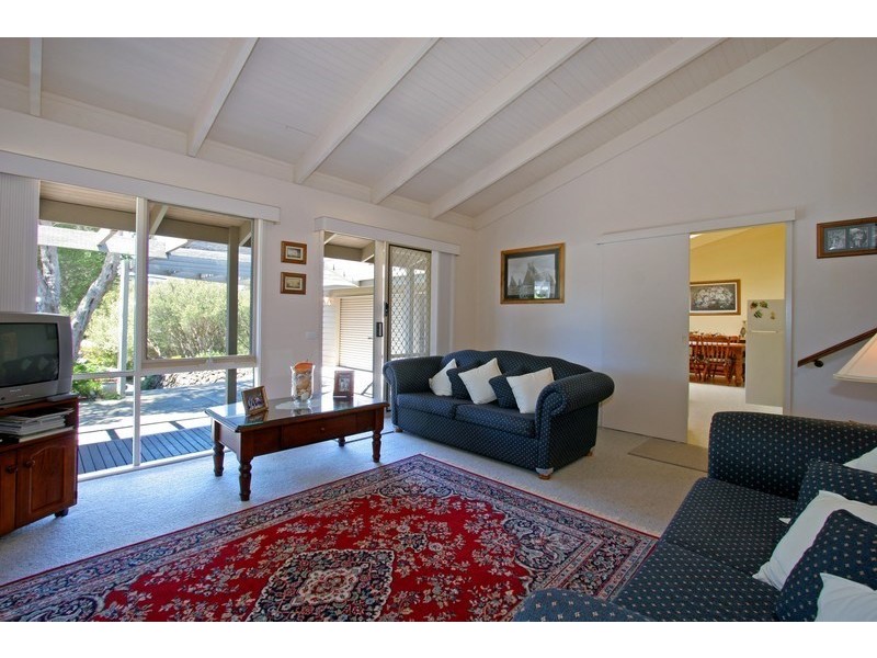 25 Tinapher Drive, Rye VIC 3941