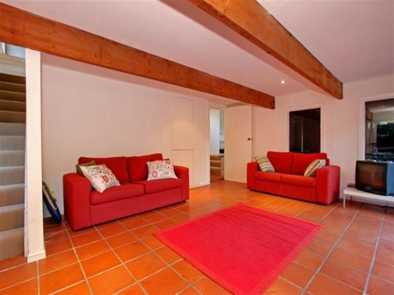 2 Knight Street, Blairgowrie VIC 3942