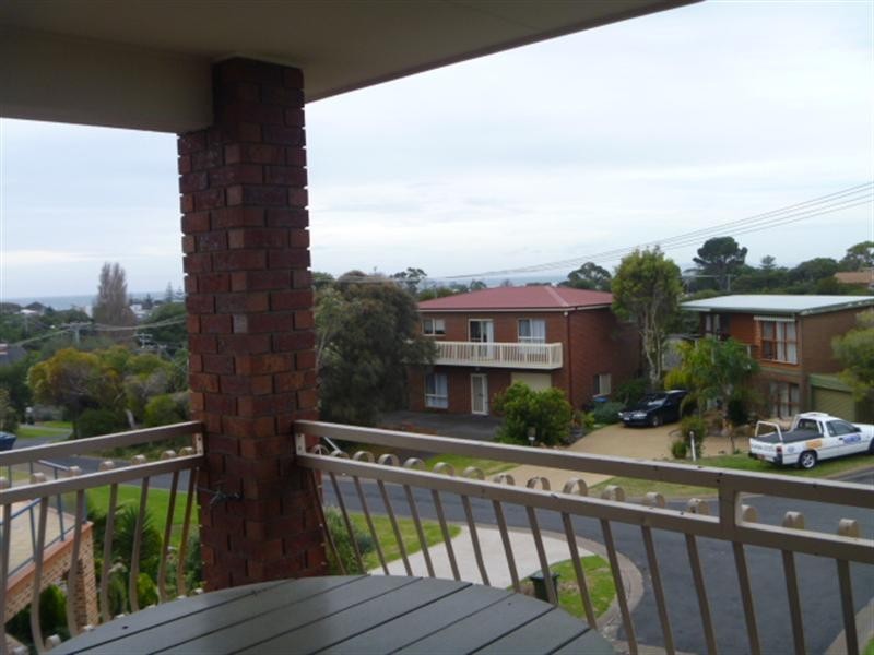 16 Athol Court, Rye VIC 3941