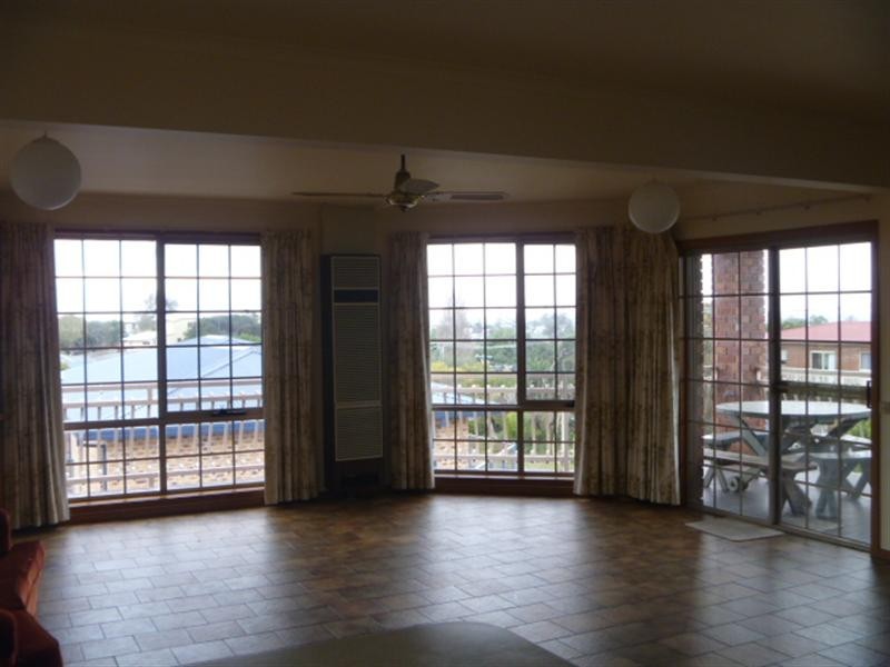 16 Athol Court, Rye VIC 3941