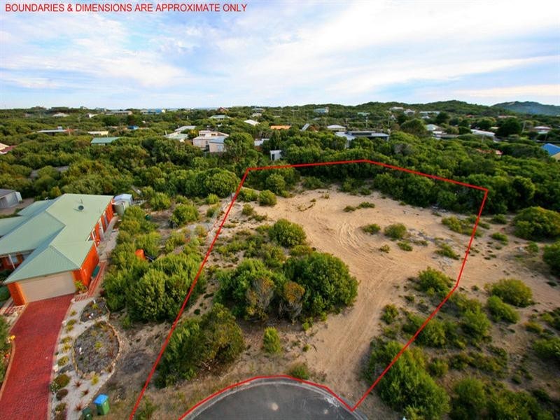 17 Daniella Court, St Andrews Beach VIC 3941