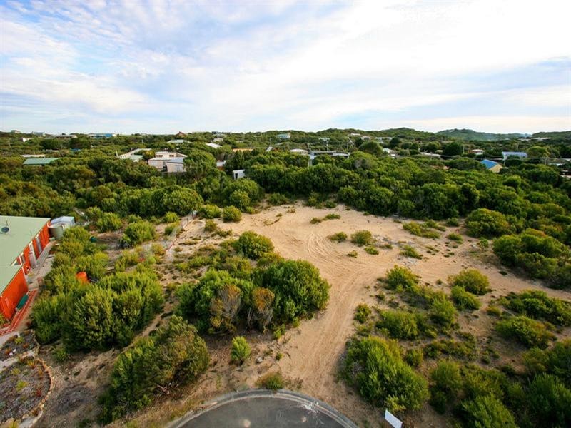 17 Daniella Court, St Andrews Beach VIC 3941