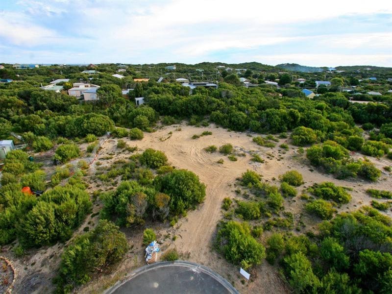 17 Daniella Court, St Andrews Beach VIC 3941